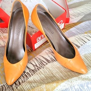 Bandolino Heeled leather Pumps